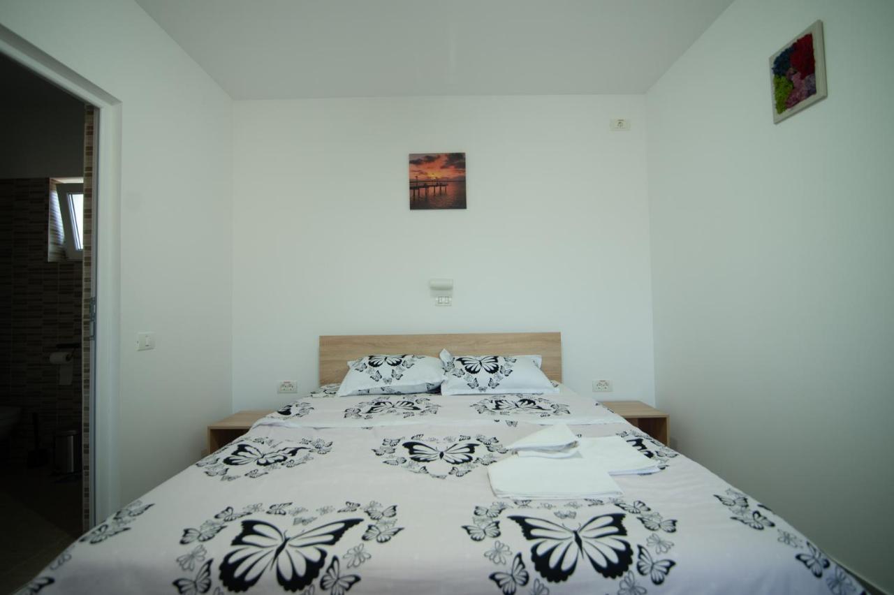 Casa Adrian Otel Corbu  Dış mekan fotoğraf